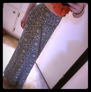 Black and white patterned maxi skirt